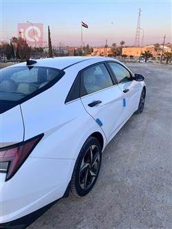 هیوندای ئەلەنترا
